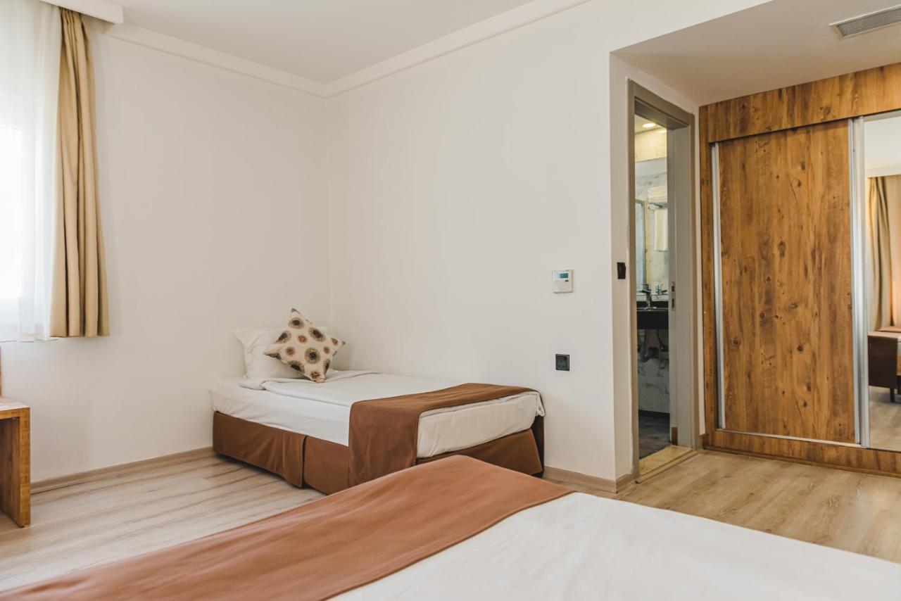 Uptown Bueyuek Anadolu Girne Hotel 外观 照片