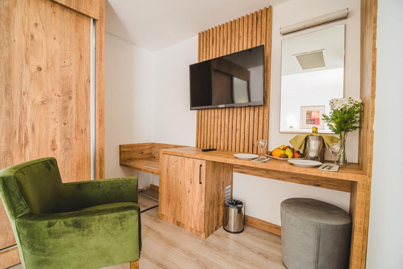 Uptown Bueyuek Anadolu Girne Hotel 外观 照片