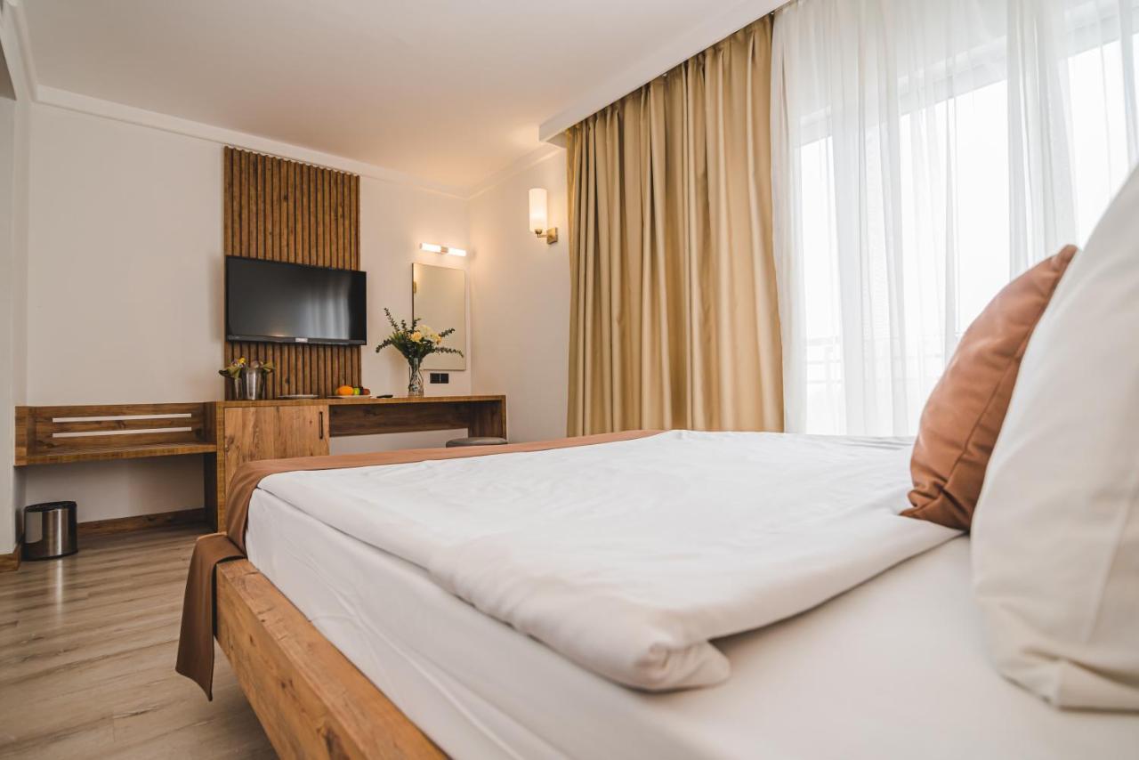 Uptown Bueyuek Anadolu Girne Hotel 外观 照片