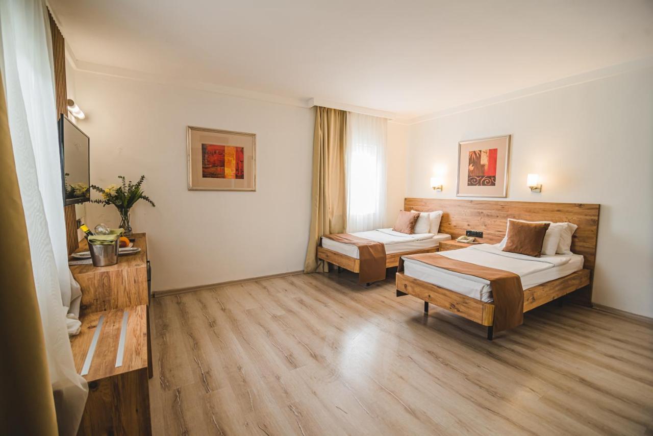 Uptown Bueyuek Anadolu Girne Hotel 外观 照片