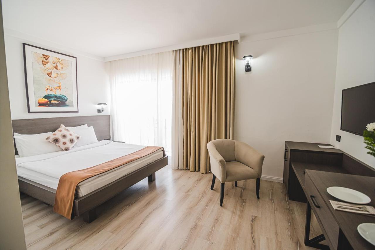 Uptown Bueyuek Anadolu Girne Hotel 外观 照片