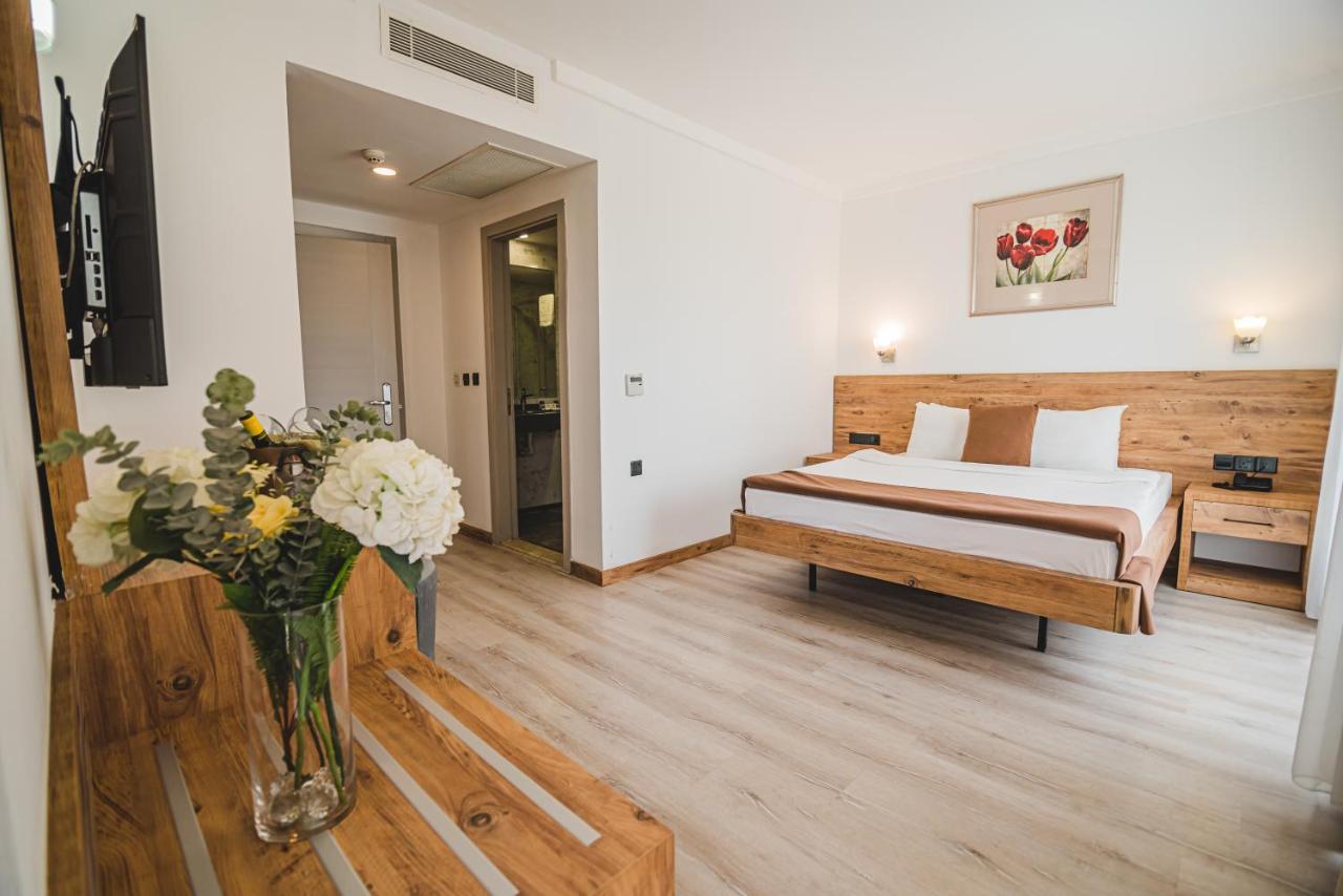 Uptown Bueyuek Anadolu Girne Hotel 外观 照片