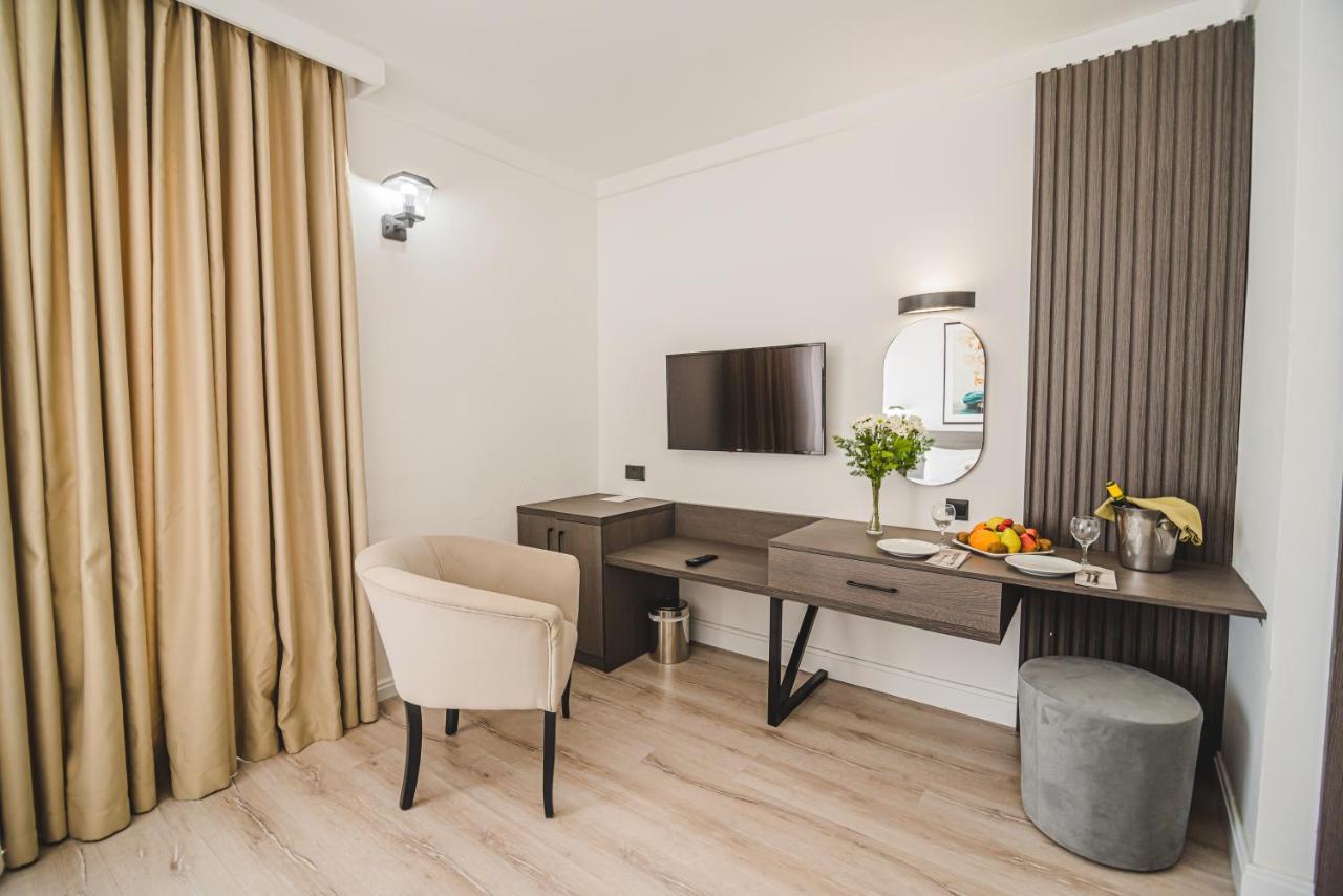 Uptown Bueyuek Anadolu Girne Hotel 外观 照片