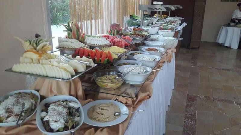 Uptown Bueyuek Anadolu Girne Hotel 外观 照片